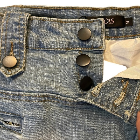 Denim Skort button front pockets belt loops distressed stretch edgy Size 4 - Picture 3 of 9